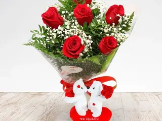 R. LOVE(6 Rosas & Peluche) 6,3