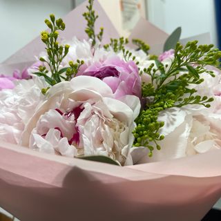 Ramo de Peonias ROSA 11 tallos