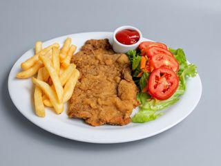 Milanesa Ternera Con Ensalada Mixta