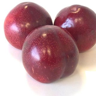 Ciruela Angeleno (1 Kg Aprox)