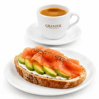Desayuno Tostada de Salmón