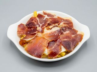 Huevos Rotos Con Jamón De Teruel D.O.P.
