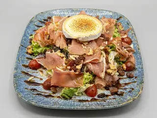 Ensalada De Queso De Cabra