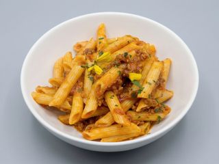 Penne Rigate A La Boloñesa