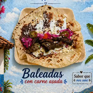 Baleadas con carne asada