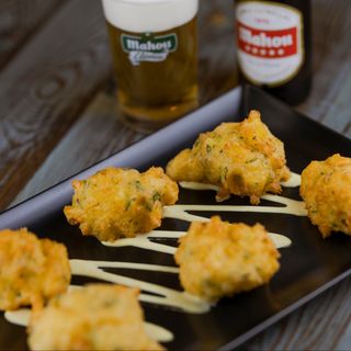 Buñuelos de ajo-arriero