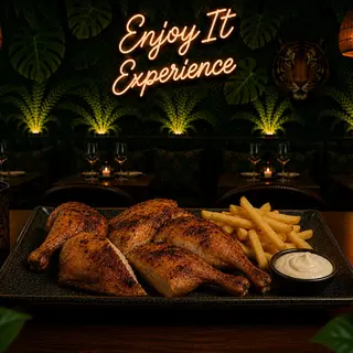 75. Nuestro Pollo Pequeño al Carbon (450gr aprox)