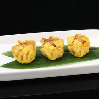 22. Saumai frito