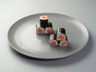 HOSOMAKI SALMON (6 PZS.)