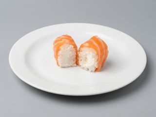 MAKI CHEESE SALMON ROLLO