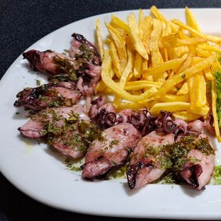 Plat combinat Calamarsets planxa