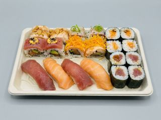 BANDEJA COMBINADO SALMÓN Y ATÚN 16 PZAS