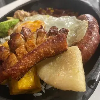 Bandeja paisa doble  para compartir