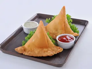 OFERTA PLATO SAMOSA 2Uds