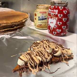 Crepe De Nutella Y Mistela De Frutas