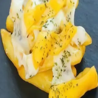 Patatas Cheese