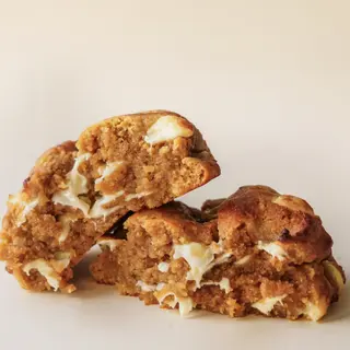Miso White Chocolate Cookie