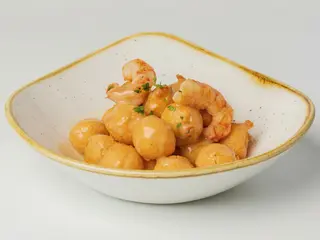Polpeta de bacalao y gambas