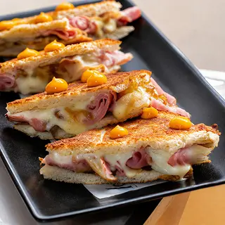 Bikini Carbonara