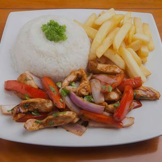 POLLO SALTEADO