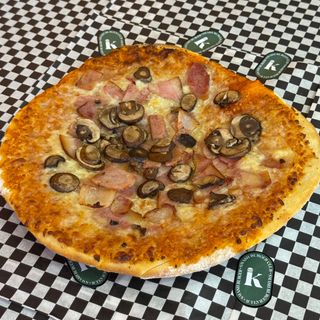 Pizza de Bacon y champiñones
