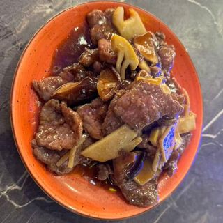 39A Ternera Bambu Y Setas