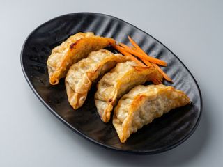 11. Gyoza De Pato (4 Uds.)