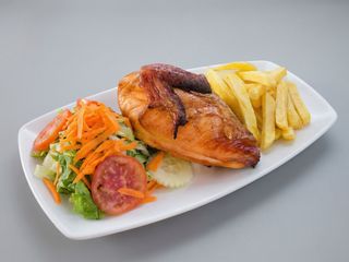 1/2 POLLO A LA BRASA AL CARBÓN COMPLETO
