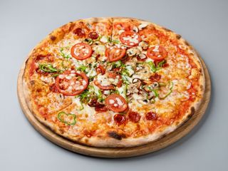 Pizza Grande De La Casa