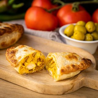 Empanada Gourmet De Pollo Vadouvan ( PV )