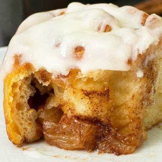 Roll de manzana con canela