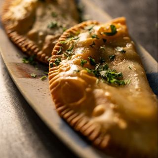 Chebureks with meat (2 pcs)