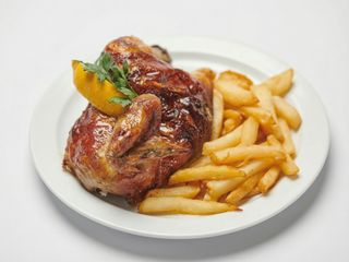 1/2 Pollo asado Roast Chicken + Patatas Fritas