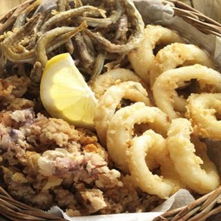 Ración de cazón adobado