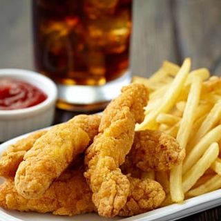 Finger de Pollo con Patatas