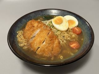 8.Ramen con pollo crujiente 