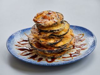 Berenjenas en Tempura con Miel de Palma