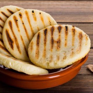 Arepa Sola con Mantequilla y sal