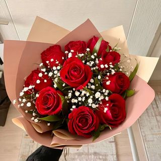 RAMO DE 10 ROSAS ROJAS