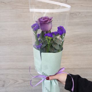 ROSA UNITARIA MORADA