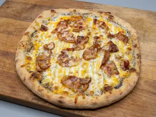 Pizza Tòfona (Mitjana)