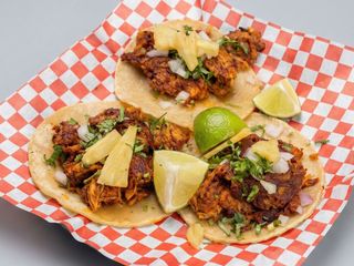 Taco Al Pastor (3 Ud.)