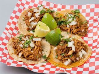 Taco De Pollo Mole (3Ud.)