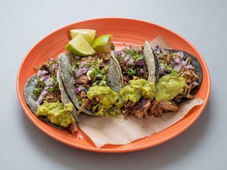 Taco De Carnitas (3 Ud.)