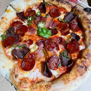 • LA CAPRICHOSA •