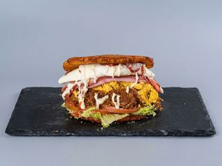 Patacon de Carne mechada