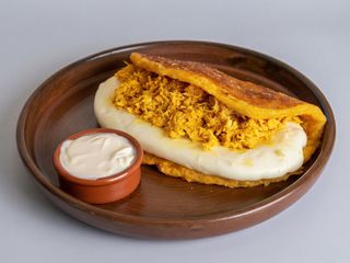 Cachapa de Pollo Mechado