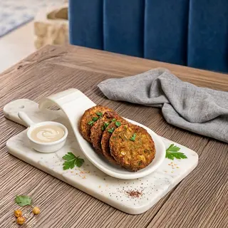 FALAFELES