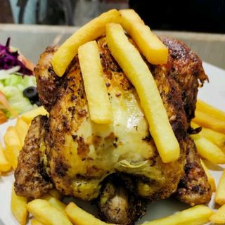 2 Pollos a l'ast Enteros con Patatas y Coca-Cola (2 L)