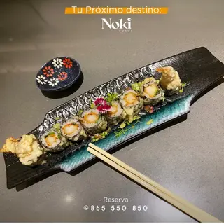 Maki tempurizado de langostinos empanados